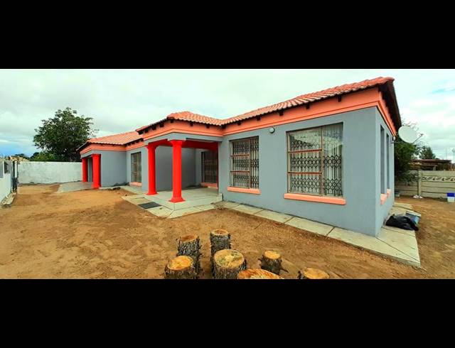 3 BEDROOM HOUSE FOR SALE IN MADIBA PARK